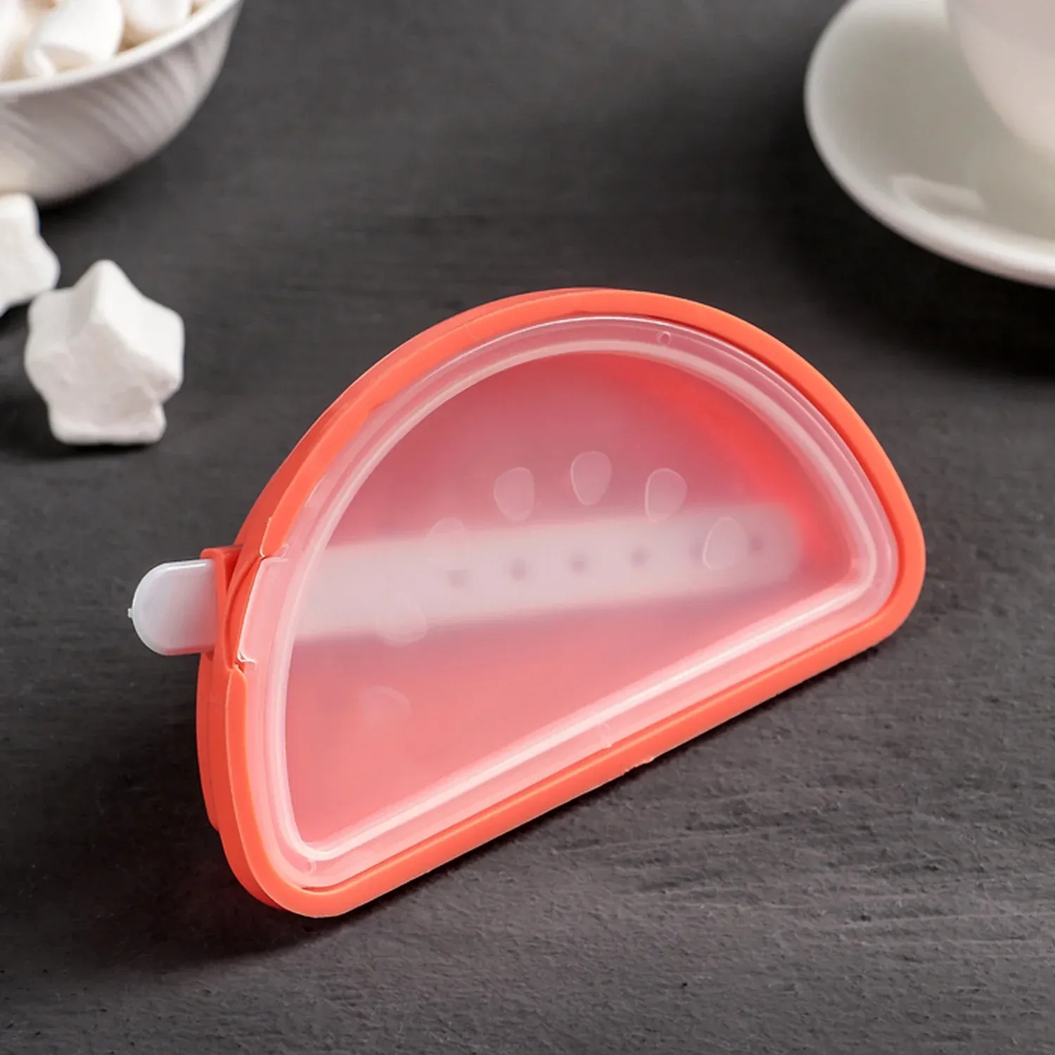 Silicone Ice Cream and Ice Moulds, DIY Kitchen Tool for Ice Treats - Detailed Feature View 2