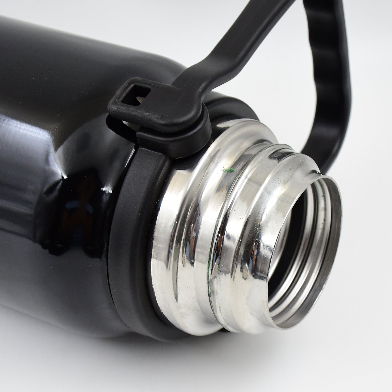 Customize Stainless Steel Water Bottle, Vacuum Insulated Cup / Bottle (1200 ML) - Detailed Feature View 2