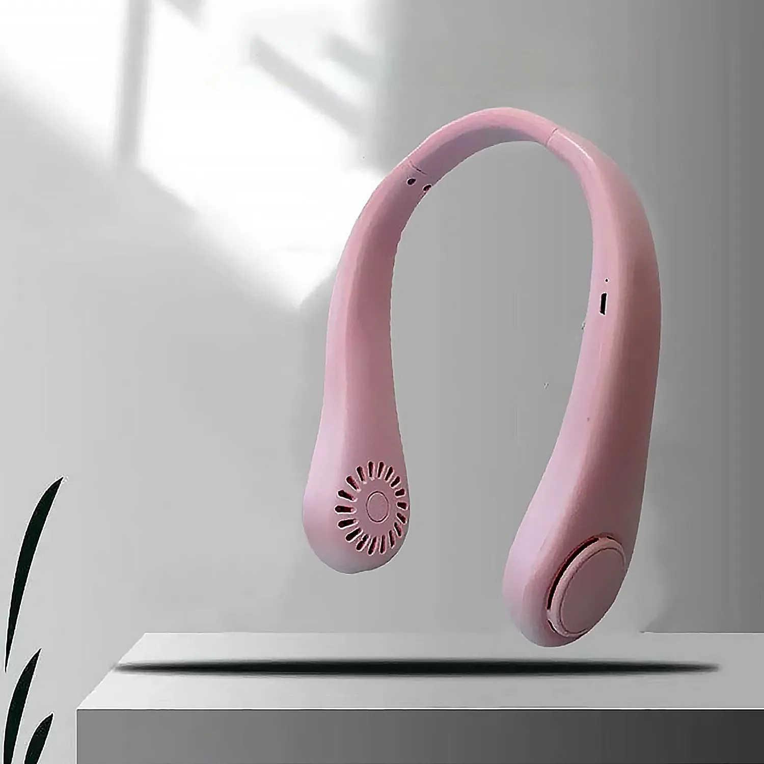 Portable Neck Fan: Holiday Hands Free Bladeless Neck Fan - Detailed Feature View 5