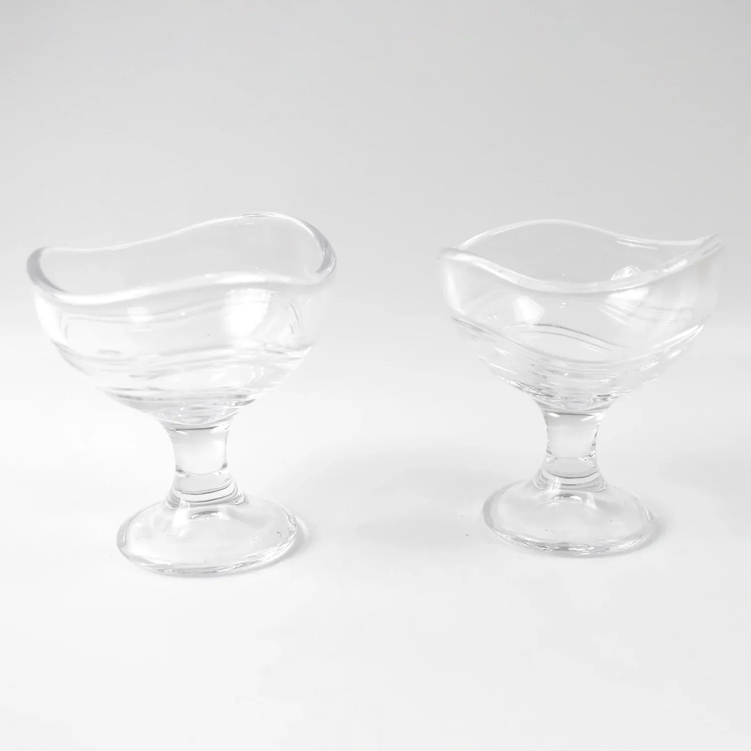 Glass Footed Dessert Bowl, Ice Cream Cup (2 Pcs Set) - Detailed Feature View 4