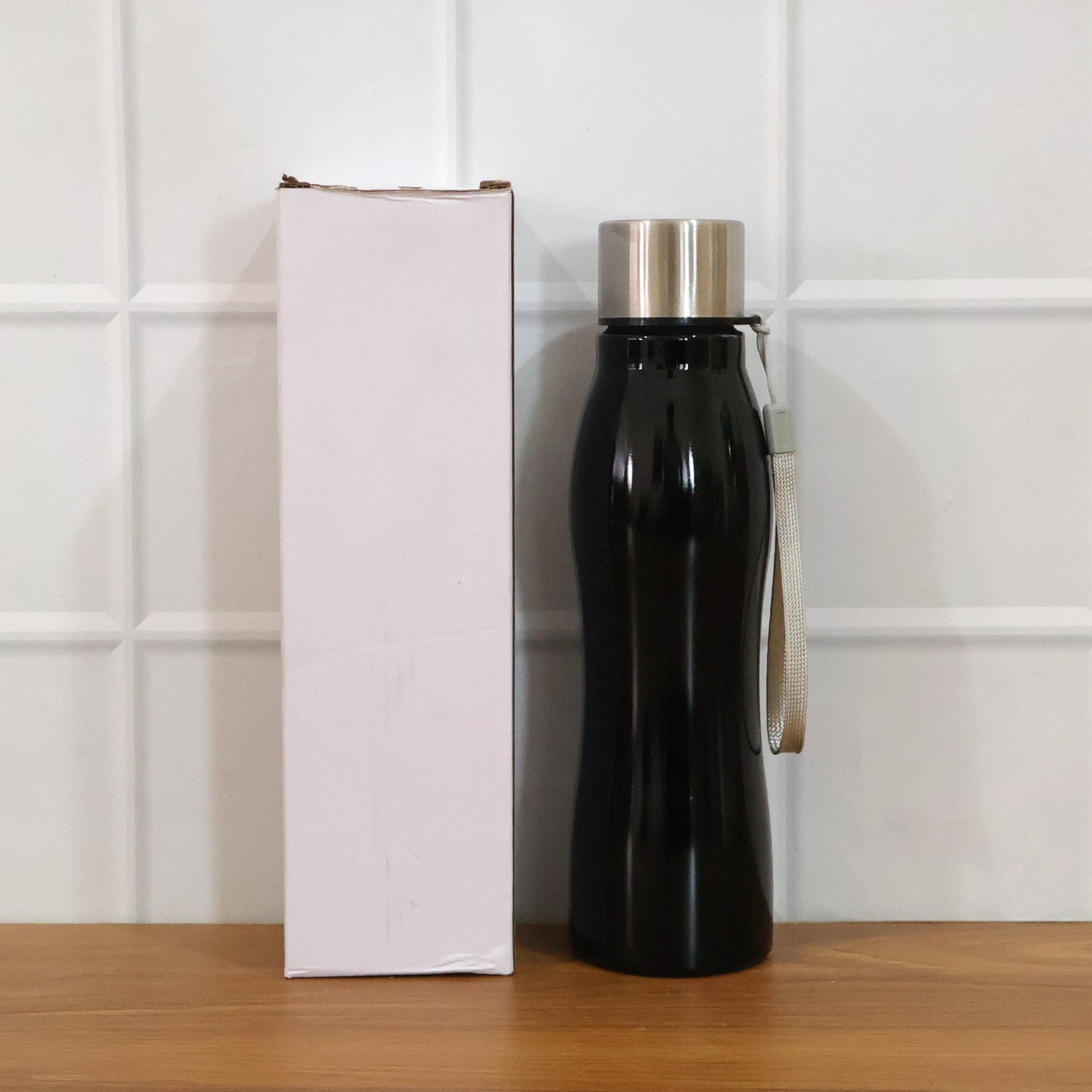 Stainless Steel Water Bottle with Carry Strap 600 ML - Detailed Feature View 7