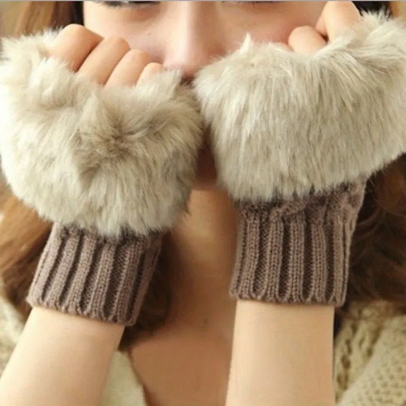 Autumn & Winter Warm Gloves – Women’s Half-Finger Plush Lined Gloves (1 Pair) - Detailed Feature View 3