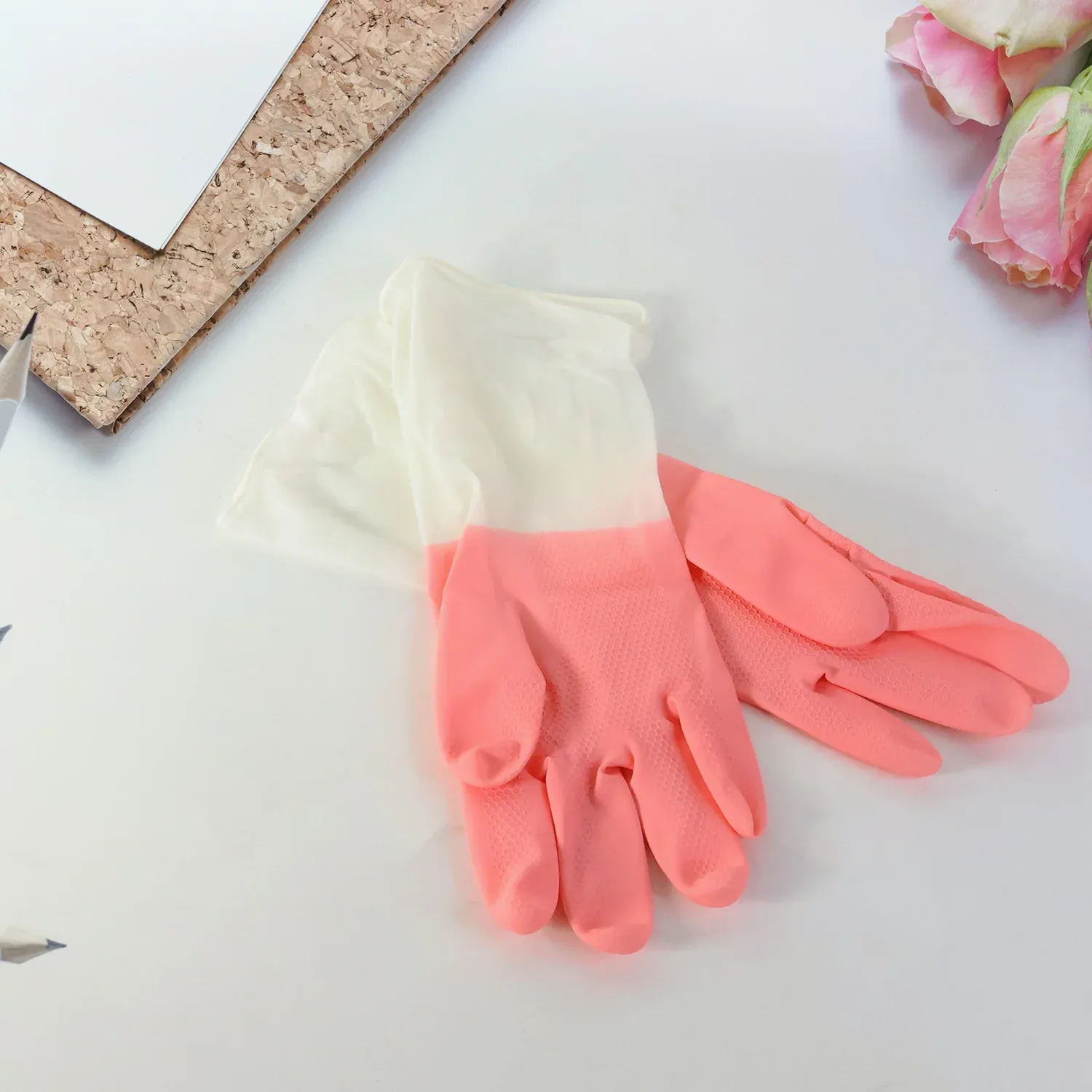 Medium Reusable Long-Cuff Household Cleaning Gloves - (1 Pair) - Detailed Feature View 6