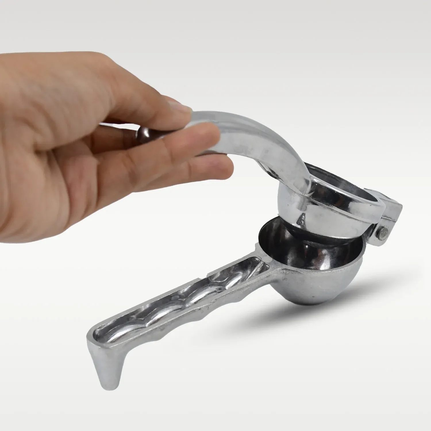 Lemon Squeezer Steel Polish - Detailed Feature View 5