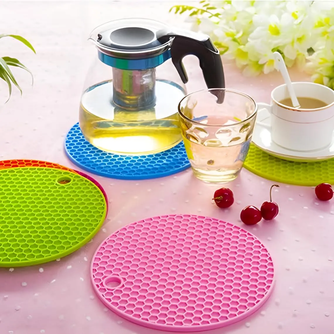 Premium 4 Pc Heat Resistant Silicone Hot Mat – Durable Round Silicone Trivet Mats for Kitchen & Dining Table (Random color) - Buy Online at Alikart