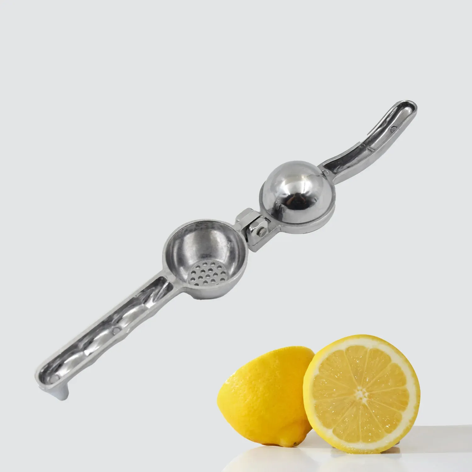 Lemon Squeezer Steel Polish - Detailed Feature View 2