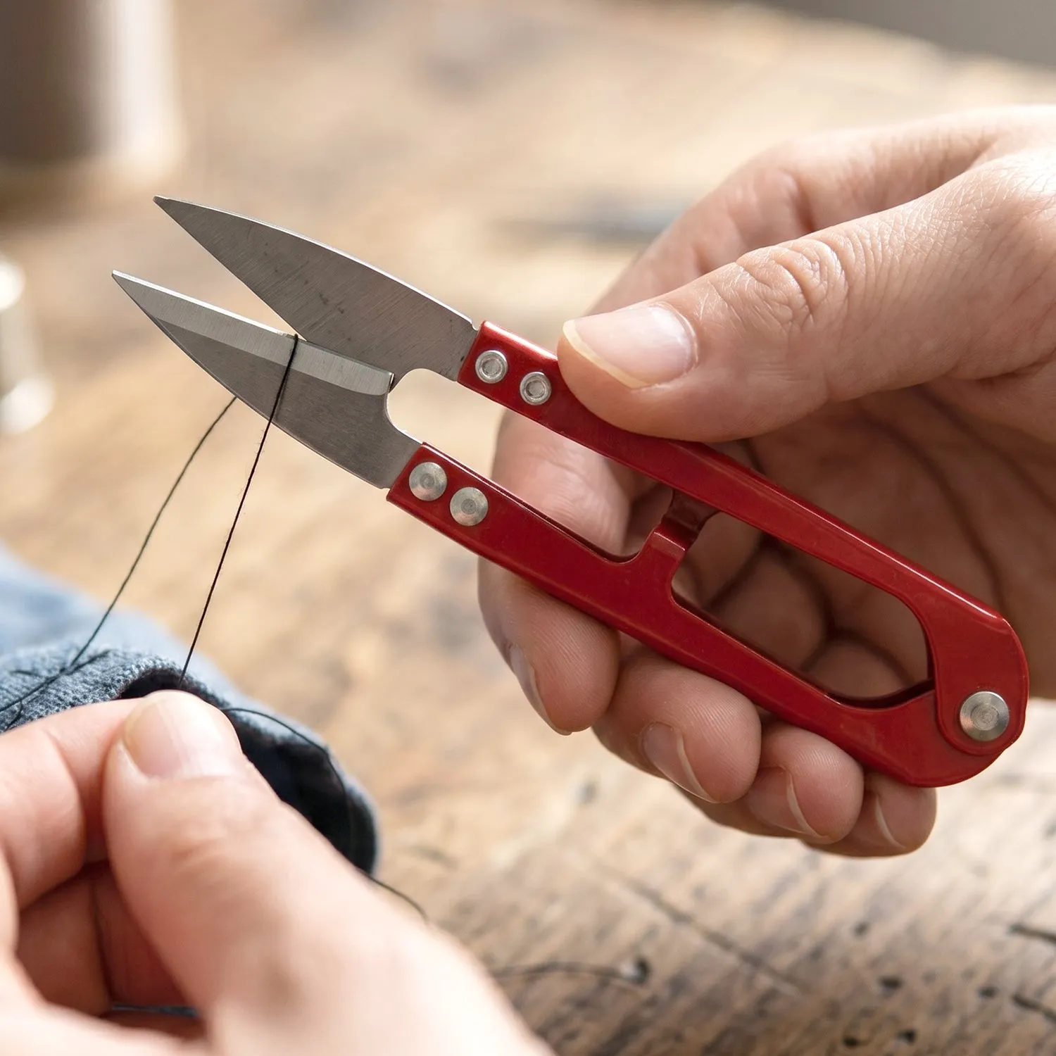Thread Cutter Snip Scissors for Sewing (1 Pc) - Detailed Feature View 4
