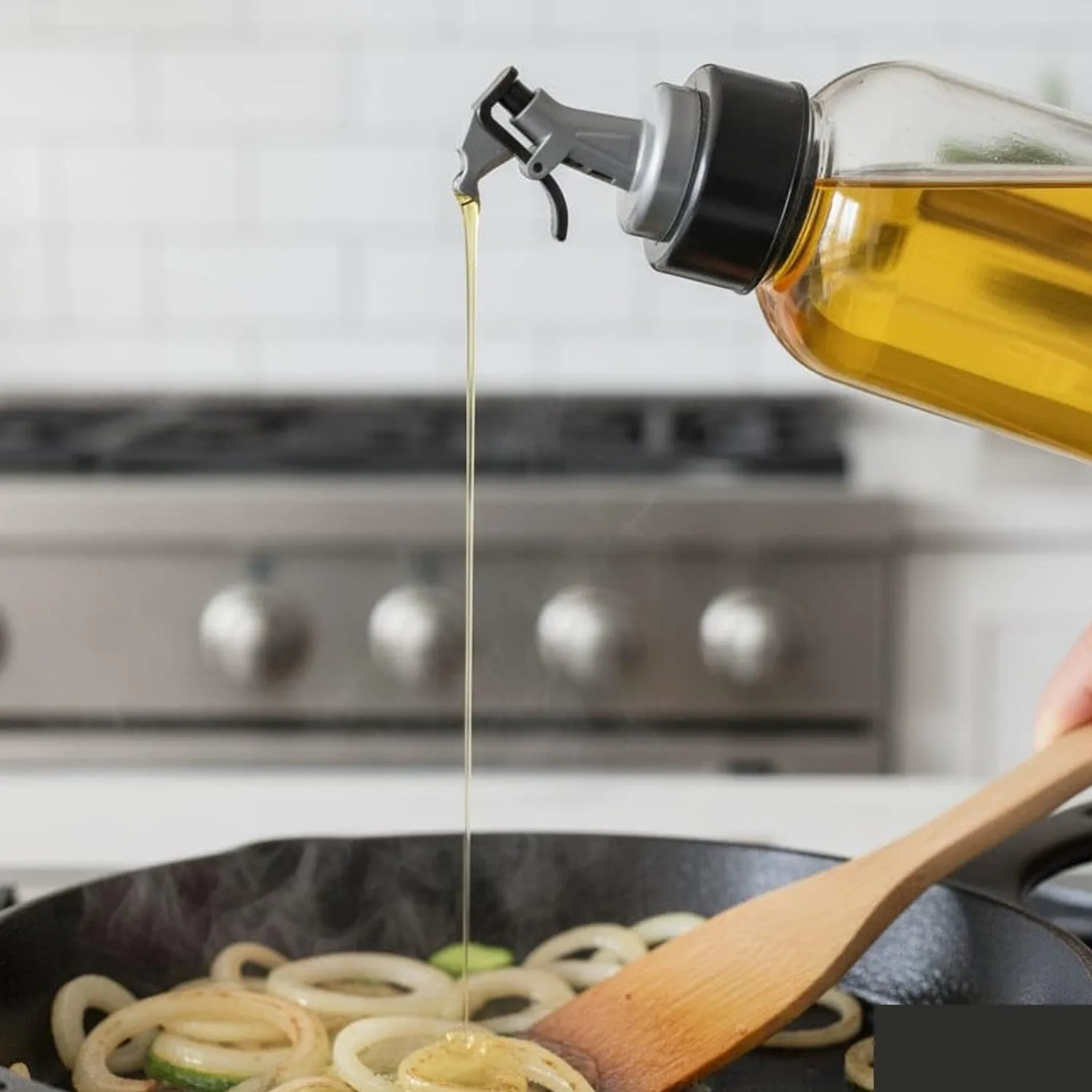 Multipurpose Oil Dispenser Bottle with Flip Top Pour Spout 900 ML - Detailed Feature View 3