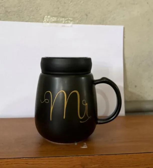 Mr Printed Ceramic Coffee Mug with Lid, Stylish Tea Cup - Detailed Feature View 4