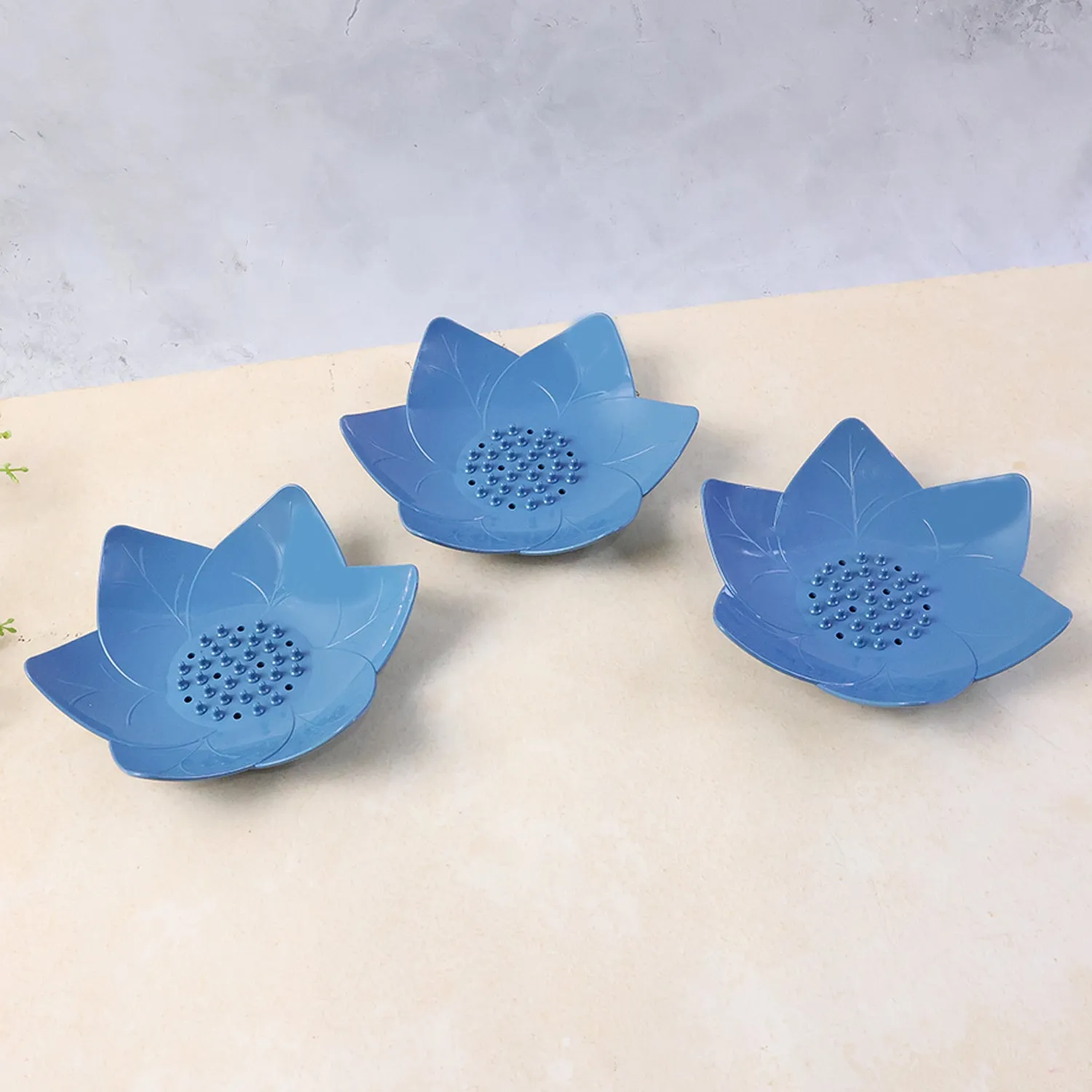 Supermom 3-Piece Lotus Blossom Design Soap Holder Set - Detailed Feature View 2