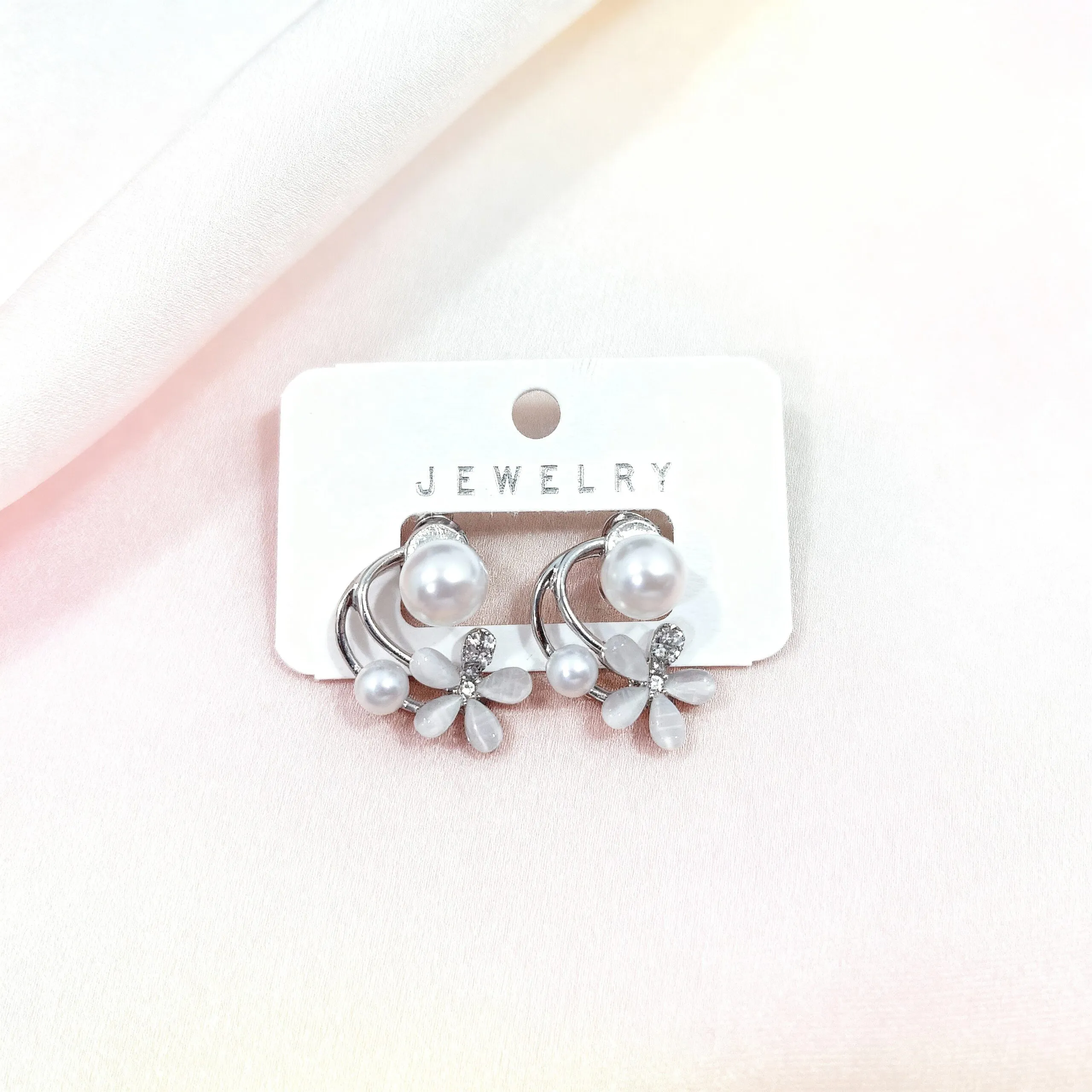 Premium Stone & Pearl Studded Stud Earrings – Elegant Crystal and Pearl Jewelry for Women & Girls (1 Pair) - Buy Online at Alikart