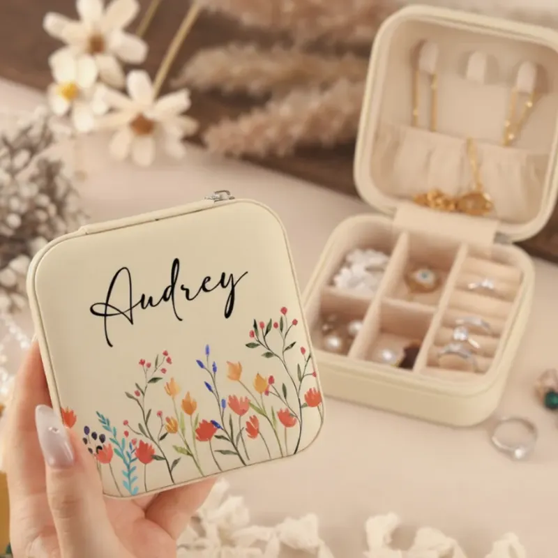 Customized Name & Flower Design Jewelry Box – Travel Jewelry Organizer for Bridesmaids & Gifts for Her - Detailed Feature View 7