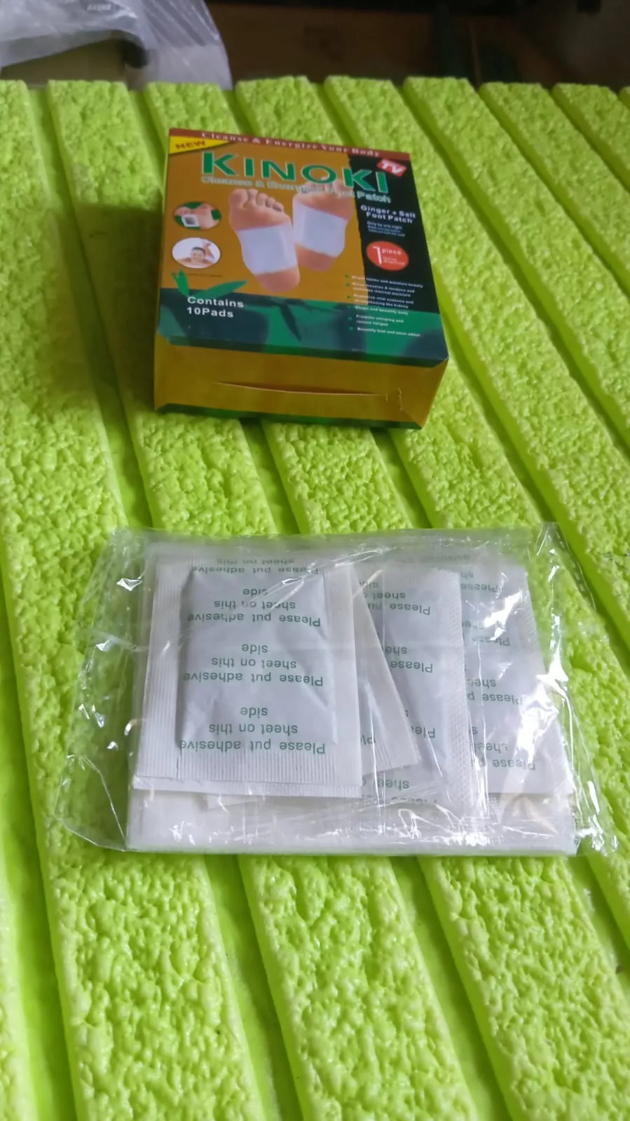 kinoki Cleansing Detox Foot Pads, Ginger & salt Foot Patch -10pcs (Free Size, White) - Detailed Feature View 8