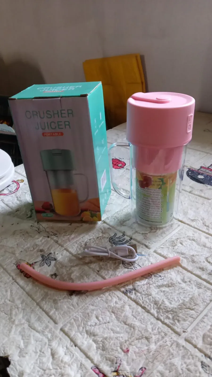 2 In1 Portable Crusher Juicer With Handle & Straw for Smoothie Sipper USB Rechargeable (340 ml) 6 Stainless Steel Blades Compact Juicer Mixer, Juicer Portable Fresh Juice Blender Portable Electric Juicer ( 340 ML ) - Detailed Feature View 9