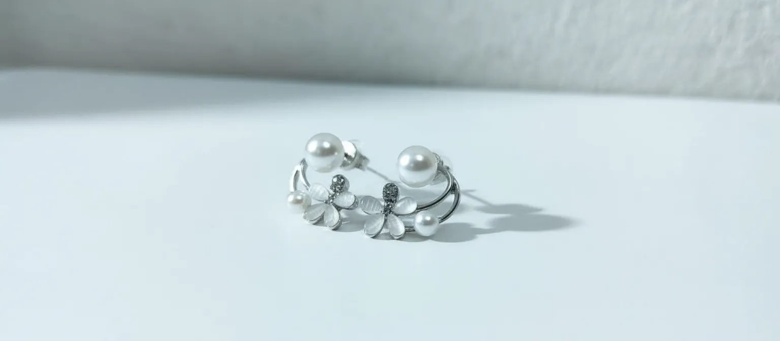 Stone & Pearl Studded Stud Earrings – Elegant Crystal and Pearl Jewelry for Women & Girls (1 Pair) - Detailed Feature View 2