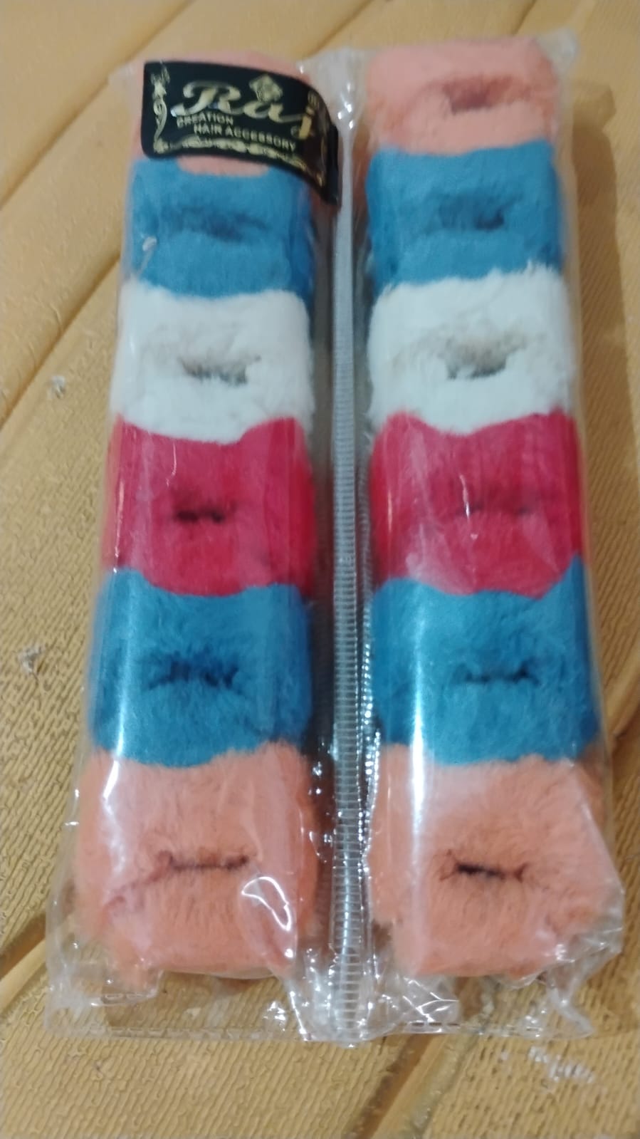 Small Hair Claw Clips, Plastic Fluffy Hair Claw Hair, Hair accessories (12 Pcs Set) - Detailed Feature View 7