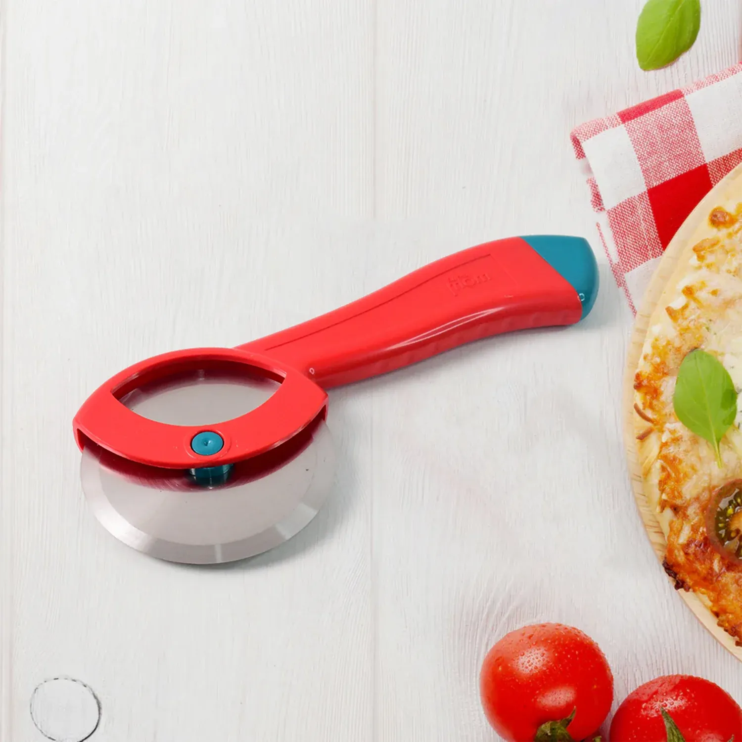 Supermom Premium Stainless Steel Pizza Cutter with Ergonomic Handle (1 Pc) - Detailed Feature View 2