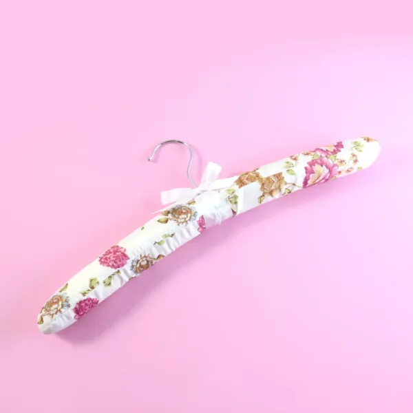 Padded Floral Clothes Hanger – Satin-Cushioned, Non-Slip Support