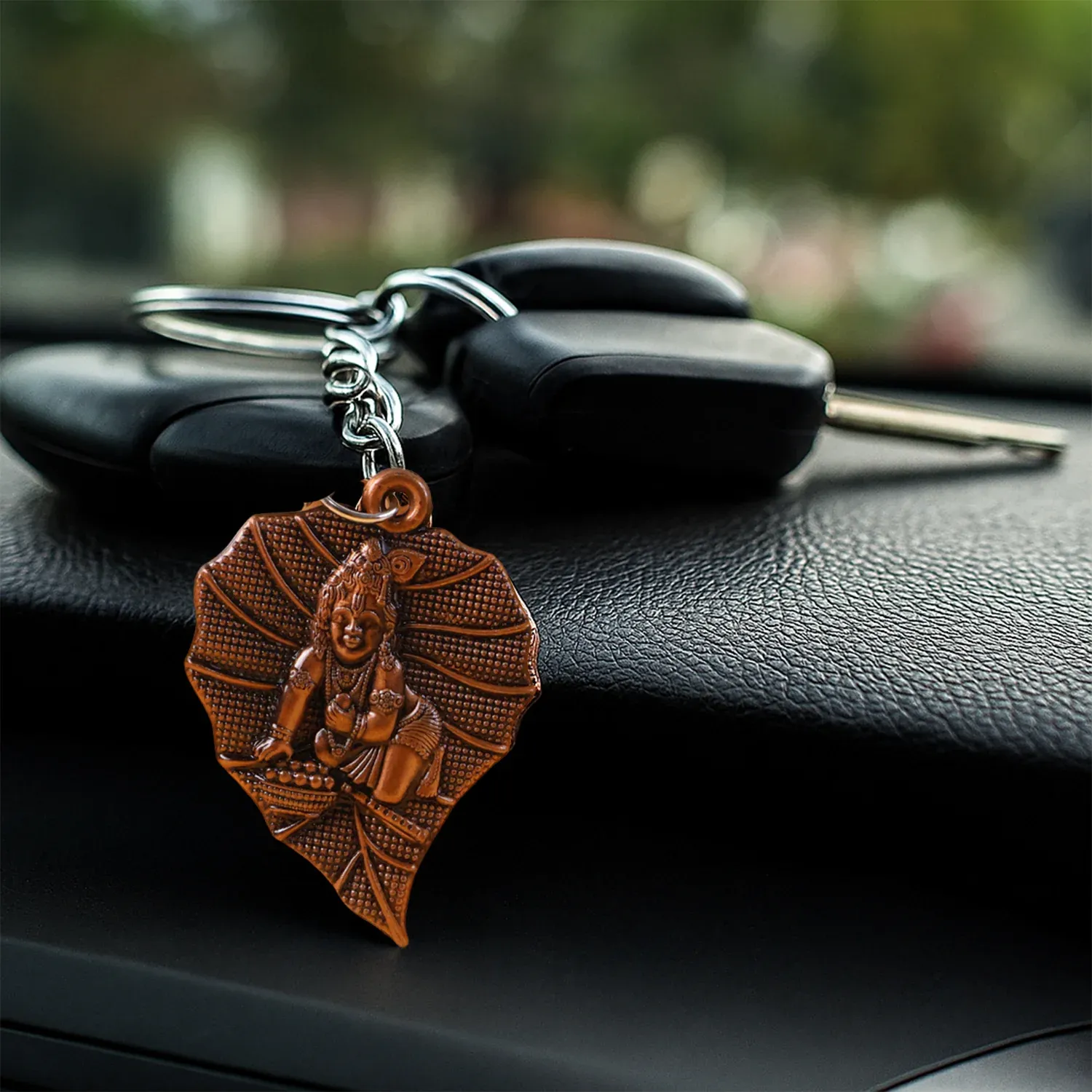 Antique Bronze Bal Krishna Peepal Leaf Metal Keychain – 1 Pc - Detailed Feature View 2