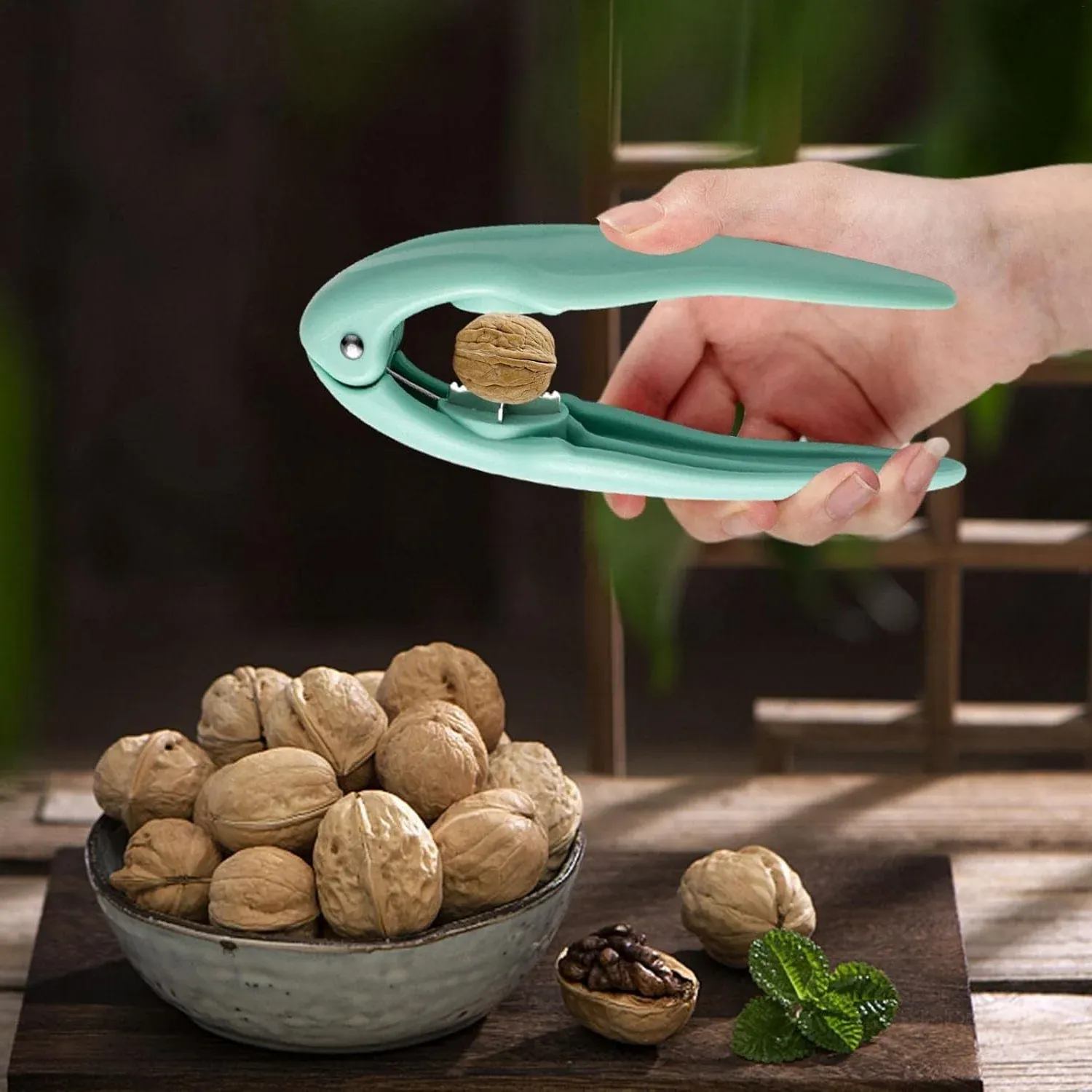 Nutcracker Chestnut Nuts Opener Clip (1 Pc) - Detailed Feature View 3