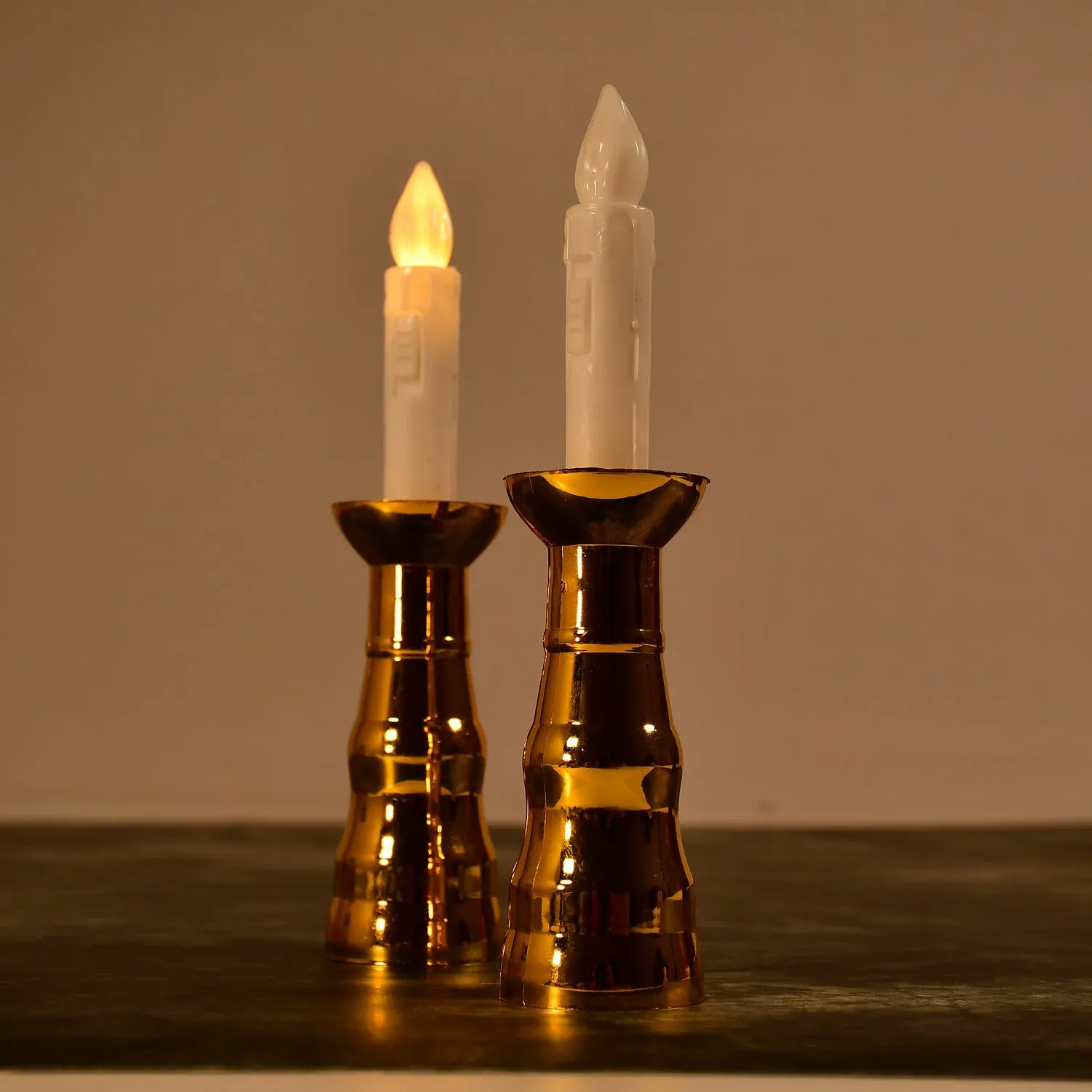 2pcs Flameless LED Candle Lights with Gold Base & Suction Cups - Detailed Feature View 7