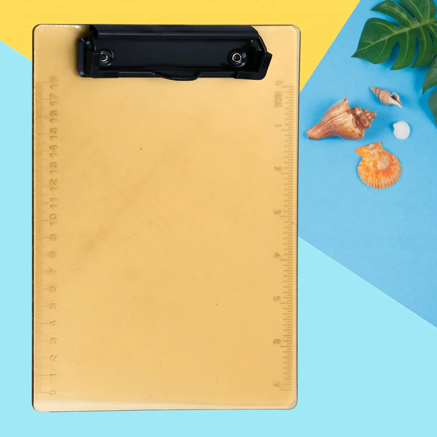 Transparent Plastic Clipboard Pad - Detailed Feature View 2