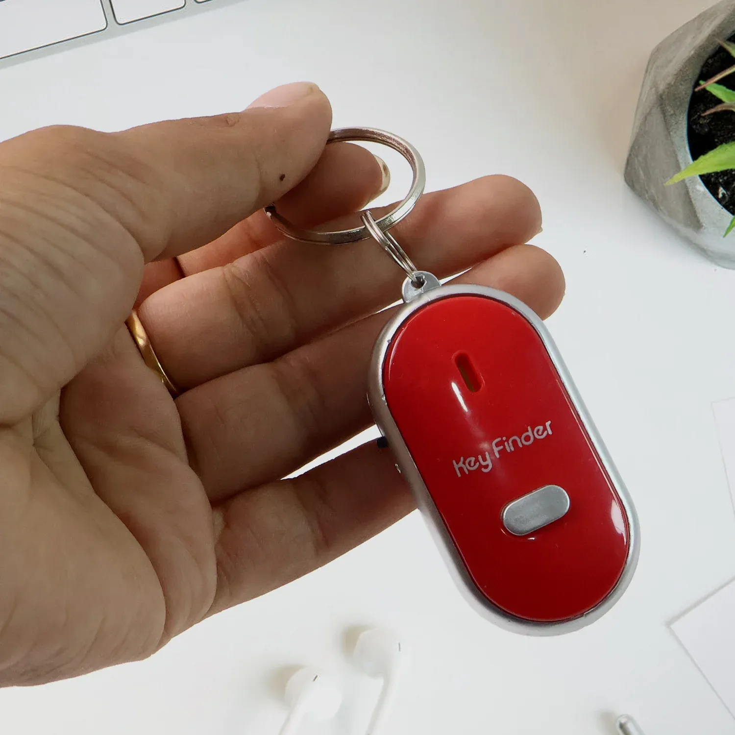 JourneyMate Sound-Activated Key Finder with LED Light (1 Pc) - Detailed Feature View 5