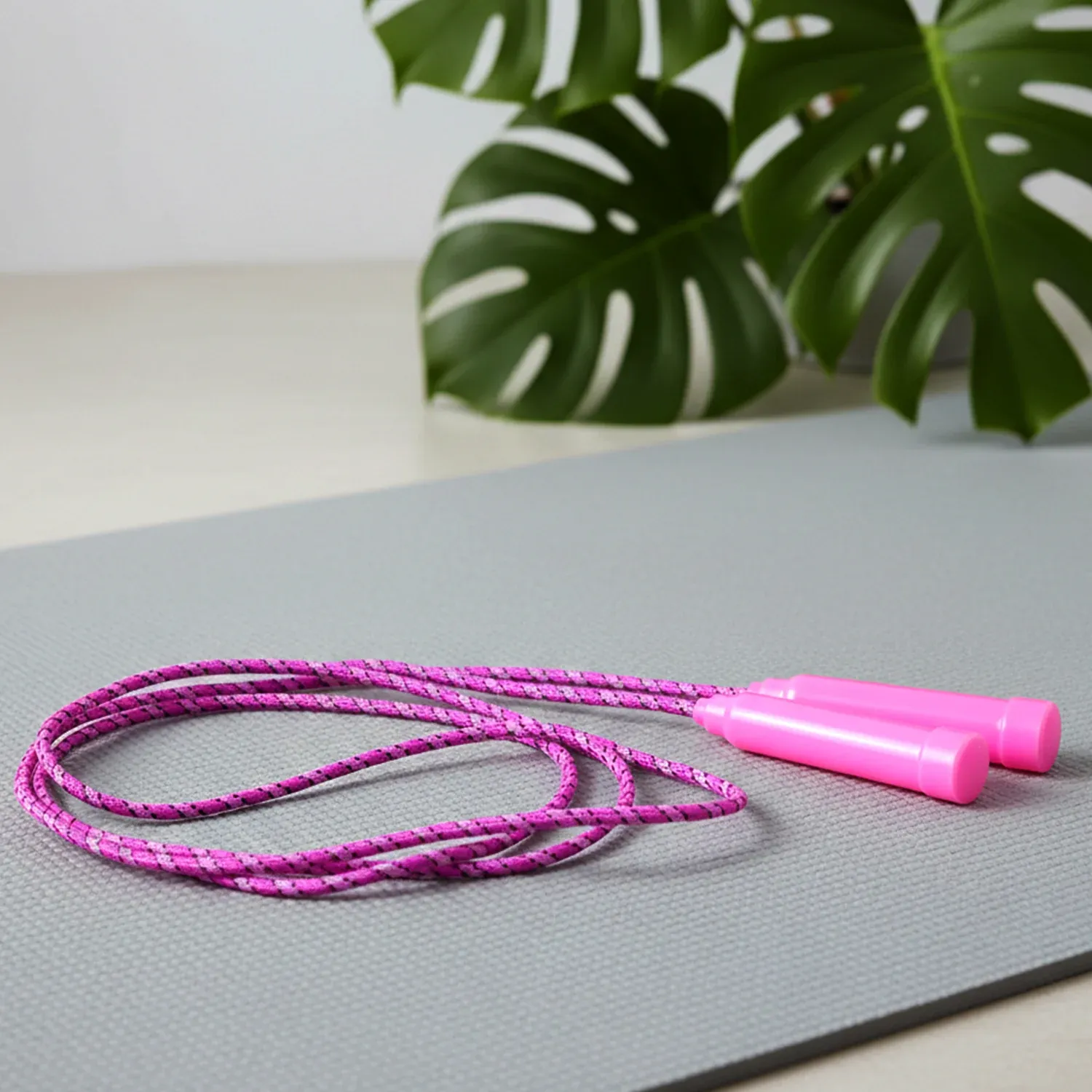 Kids & Adults Fitness Skipping Rope - Durable Jump Rope with Comfortable Handles - Detailed Feature View 5