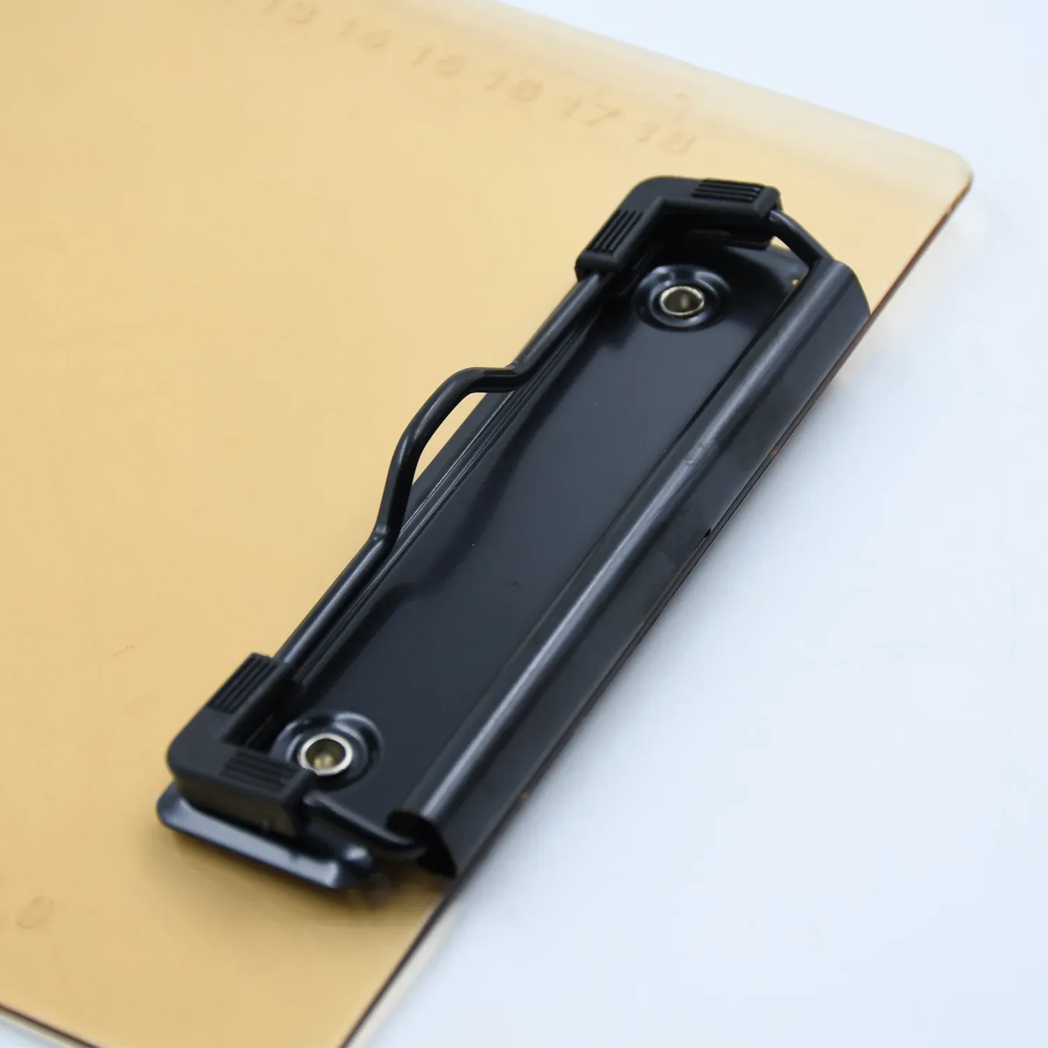 Transparent Plastic Clipboard Pad - Detailed Feature View 4