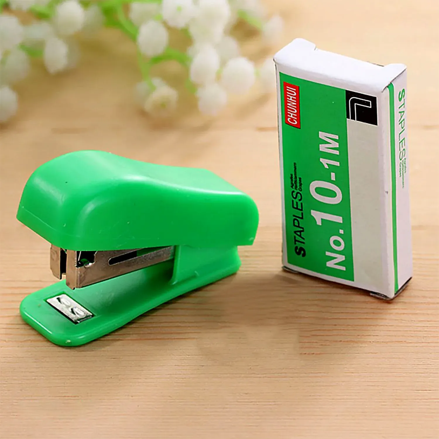 Mini Stapler Set Staples – Assorted Colors | No.10 Staplers with Pins (20 pcs Set) - Detailed Feature View 3