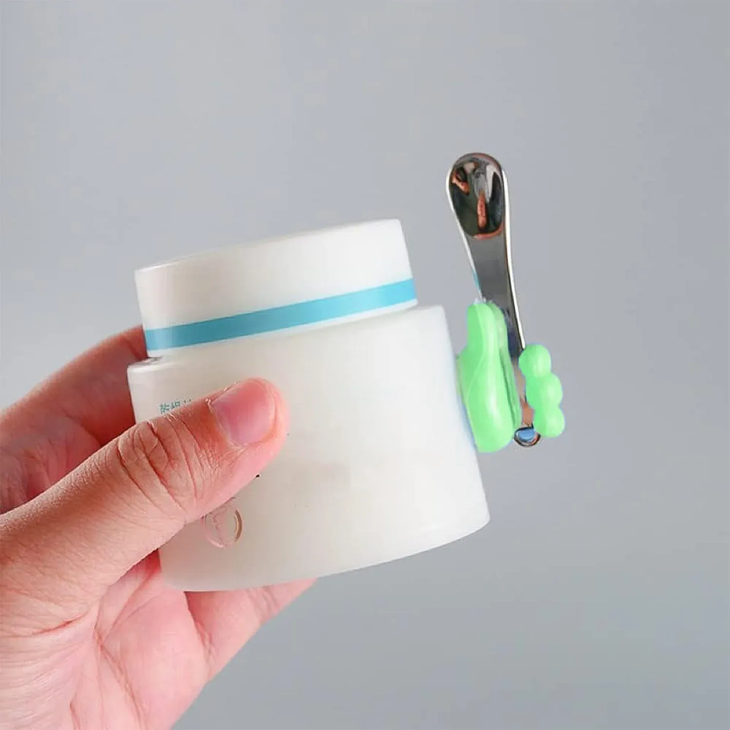 Green Hand-Shaped Wall Clip Holder for Keys & Cables - Detailed Feature View 7