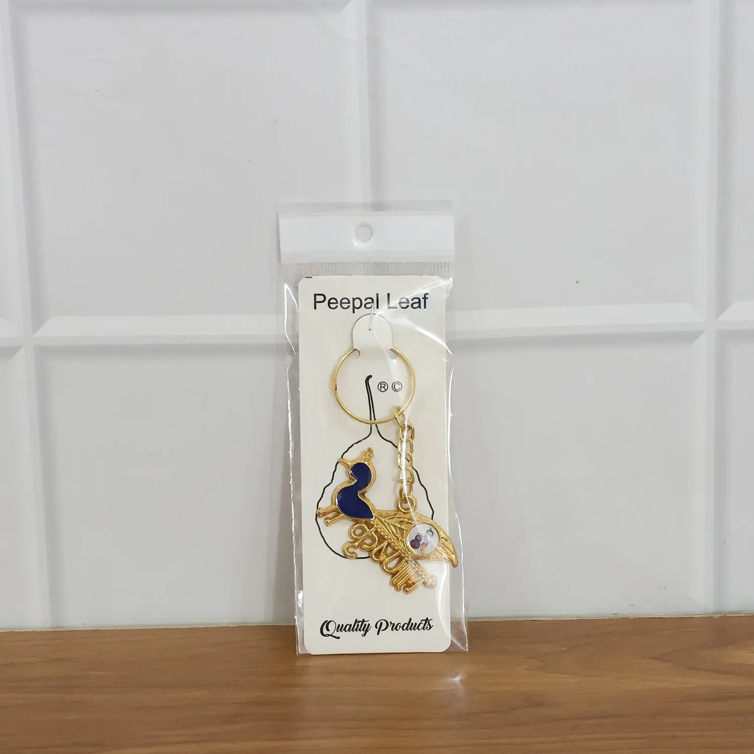 Krishna Peacock Metal Keychain – Gold-Tone Religious Key Ring Gift - Detailed Feature View 6
