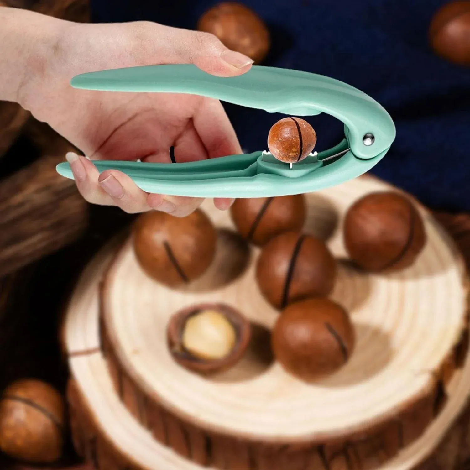Nutcracker Chestnut Nuts Opener Clip (1 Pc) - Detailed Feature View 5