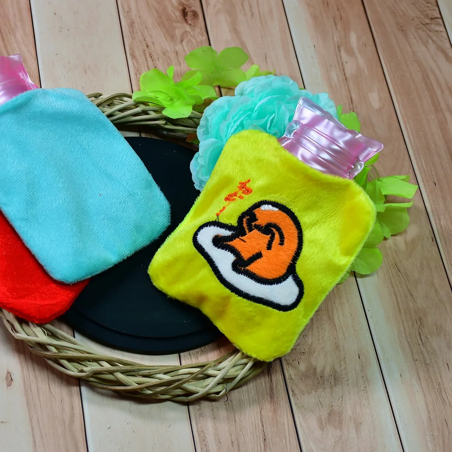Hot Water Bag – Yellow Duck Cover for Pain Relief & Warmth | FitFuzion - Detailed Feature View 3