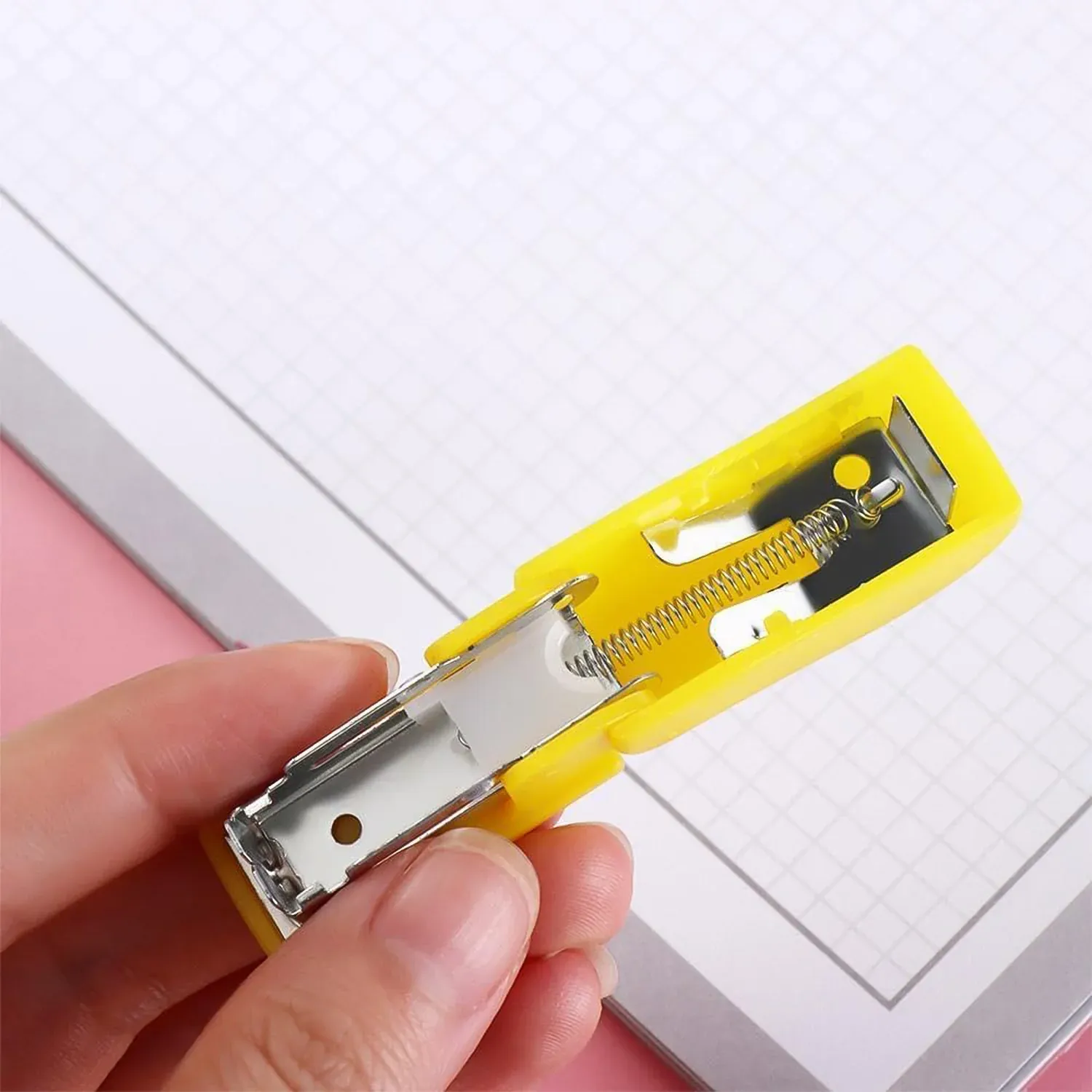 Mini Stapler Set Staples – Assorted Colors | No.10 Staplers with Pins (20 pcs Set) - Detailed Feature View 6