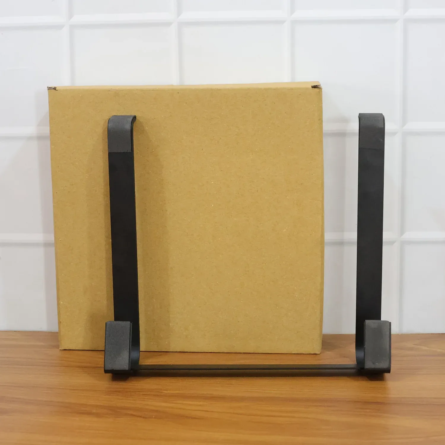Fixed Metal Laptop Stand – Sturdy Ergonomic Desk Riser for Work - Detailed Feature View 8