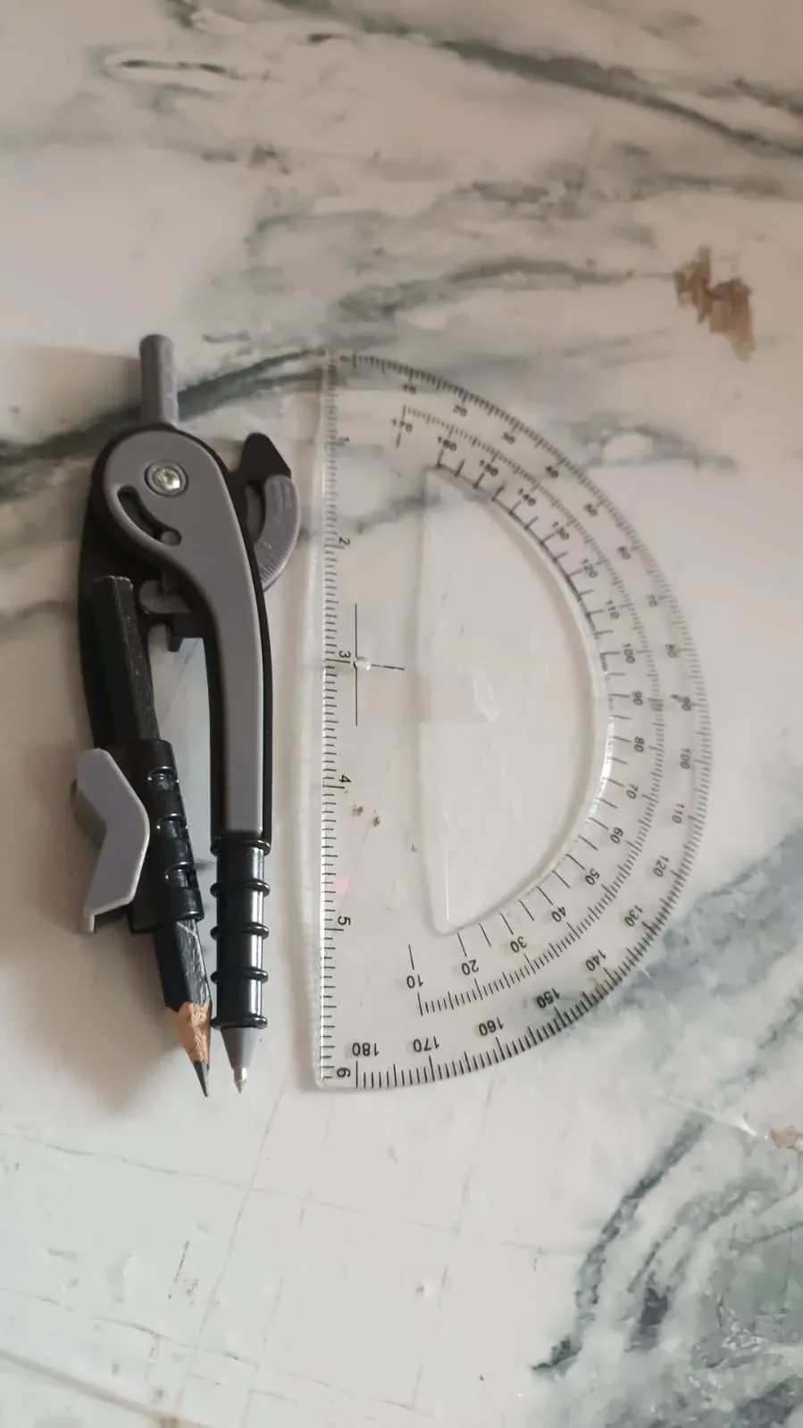 2-Piece Geometry Protractor Set with Lock and Transparent Protractor - Detailed Feature View 6