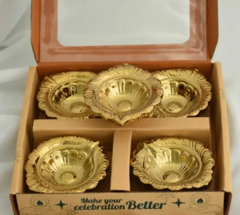 Leaf Design Decorative Ceramic Diya with Gold PVD Plating & Textured Metallic Finish (4 Pc)