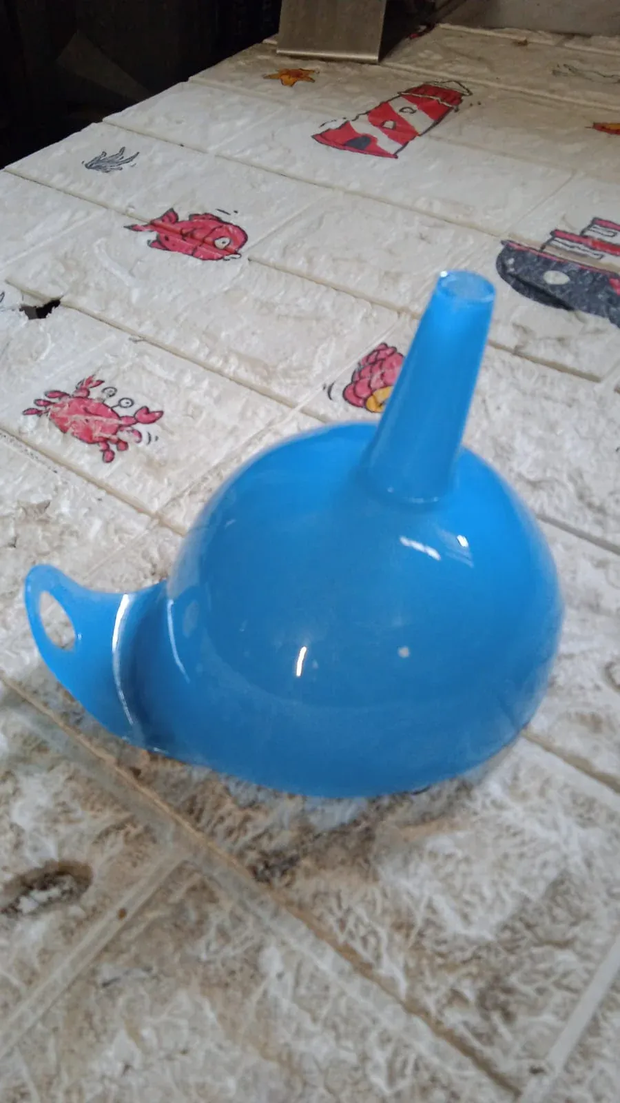 Food Grade Plastic Funnel for Oil, Sauce & Juice Pouring - Detailed Feature View 6