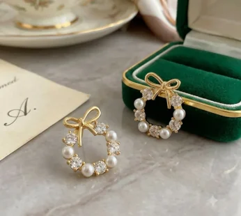 Gold-Tone Bow and Pearl Wreath Earrings – Elegant Jewelry