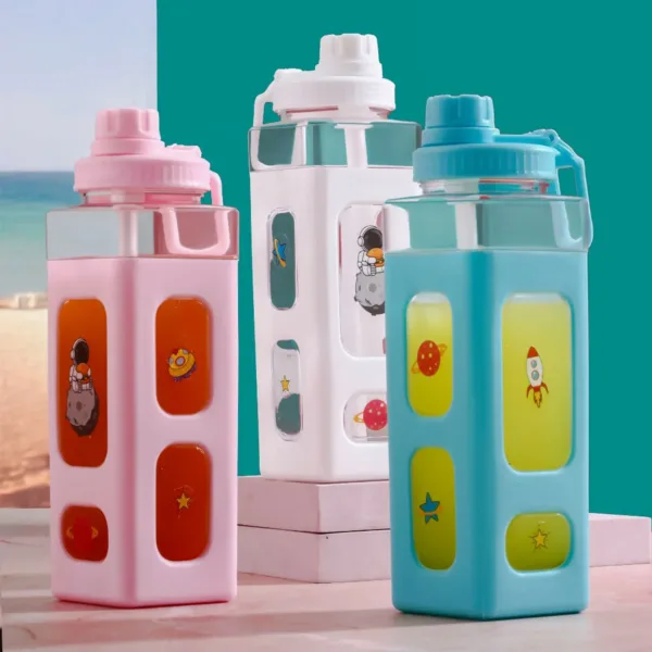 Kawaii 900ml BPA-Free Leakproof Water Bottle with Straw
