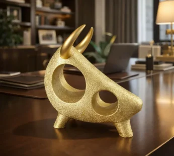 Modern Bull Sculpture – Contemporary Abstract Resin Decor