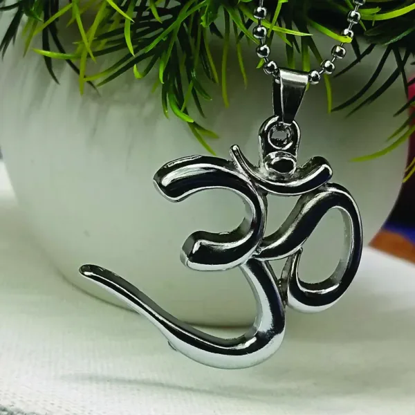 Devine Om chain pendent for mens