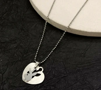 Elegant Stylish Heart Pendant Necklace with Rabbit Cutout Design Chain Jewelry
