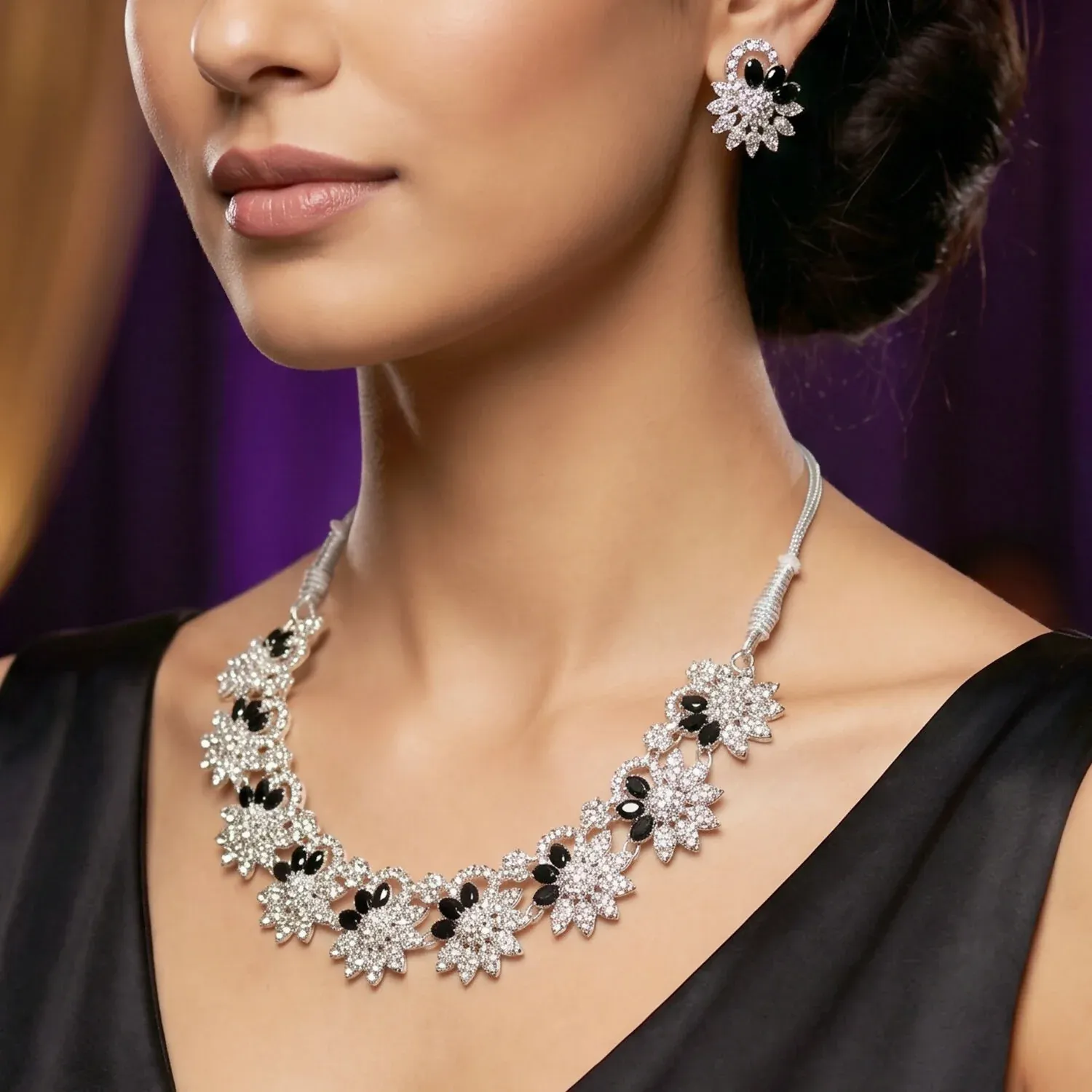Elegant Silver-Plated Black Stone Necklace Set with Earrings For Woman - Detailed Feature View 2