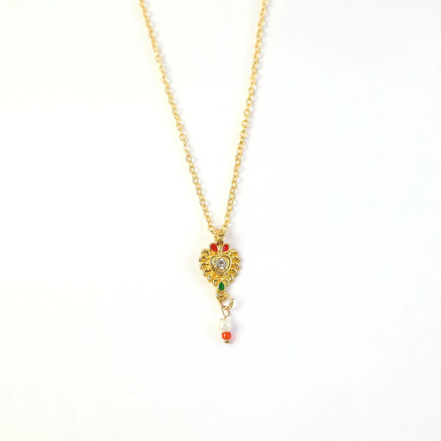 Elegant Heart Motif Pendant Necklace with Chain for Women - Detailed Feature View 4