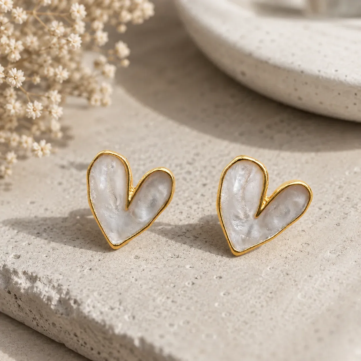 Elegant Pearl Heart Stud Earrings for Women Gold-Toned Minimal Earrings. - Detailed Feature View 1