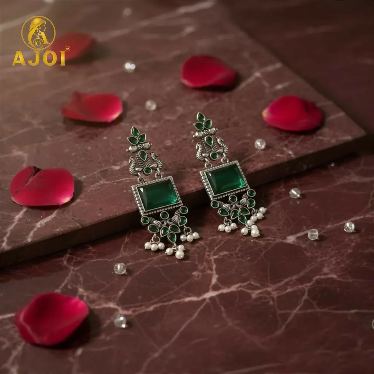 Royal Green Kundan & Pearl Antique Silver Earrings Women And Girls. - Detailed Feature View 3