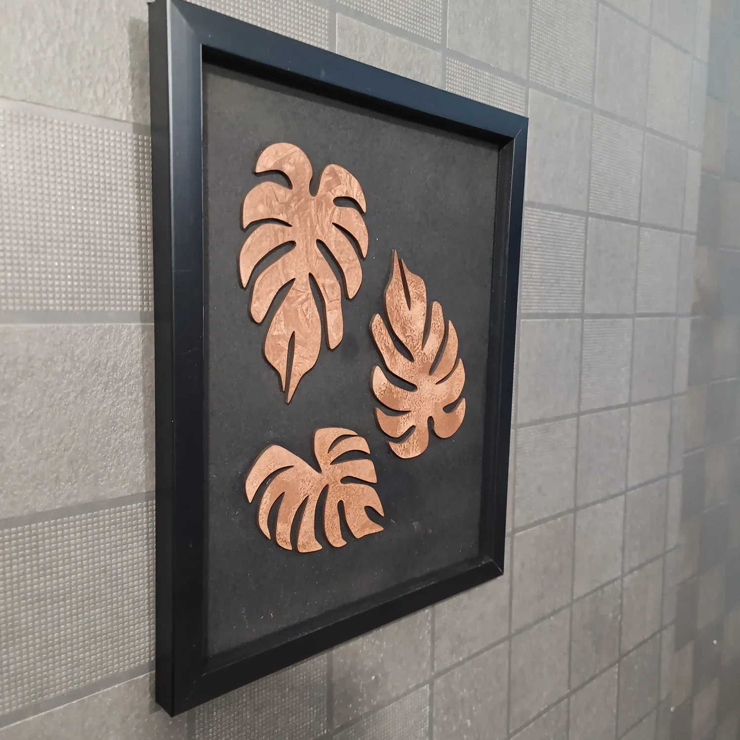 Luxury 3D Monstera Leaf Wall Art Frame | Modern Tropical Wooden Wall Decor - Detailed Feature View 6