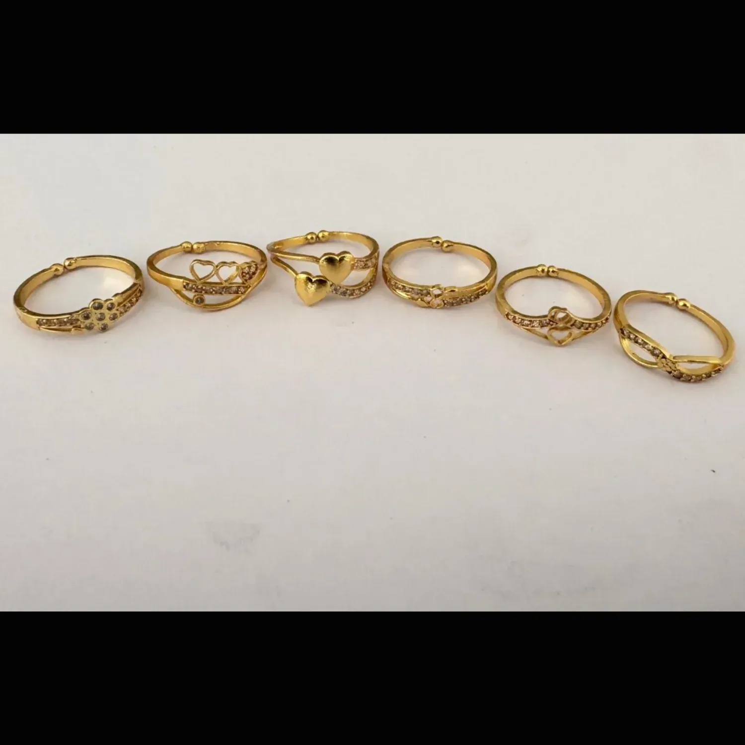 Elegant Gold Plated Finger Ring Set for Women (Pack of 6) - Detailed Feature View 4